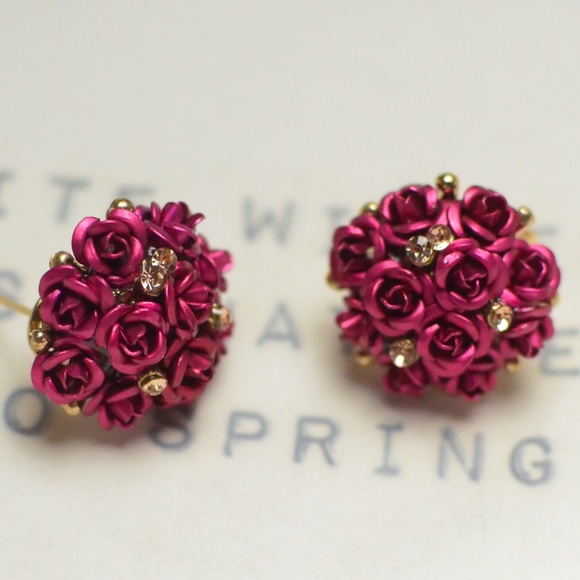 Bouquet of Roses Rhinestones Floral Stud Earrings - Picture 6 of 8